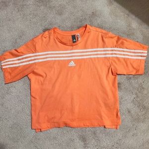 Adidas Cropped Shirt size Small EUC